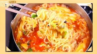 吐槽国产方便面视频,揭秘那些让人哭笑不得的“美味”瞬间